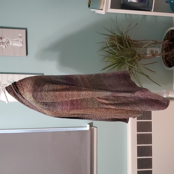 American Rag sweater - Picture 2 of 5